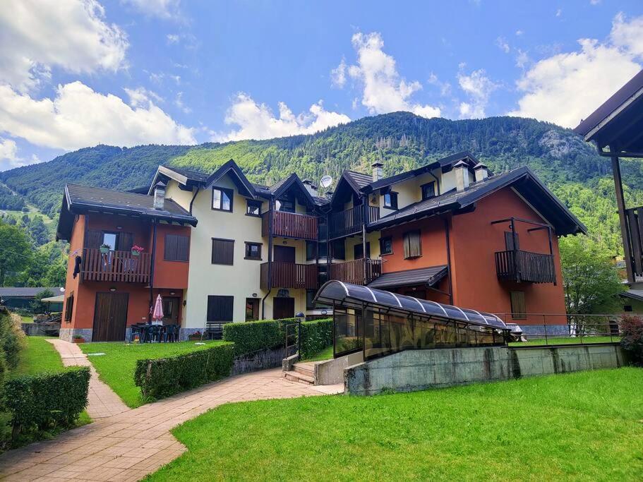 Happy Guest Apartments - Alpin Vista Colere Exterior photo